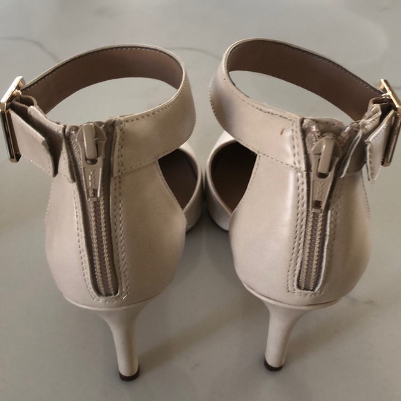 Traded - Picture 3 of 4